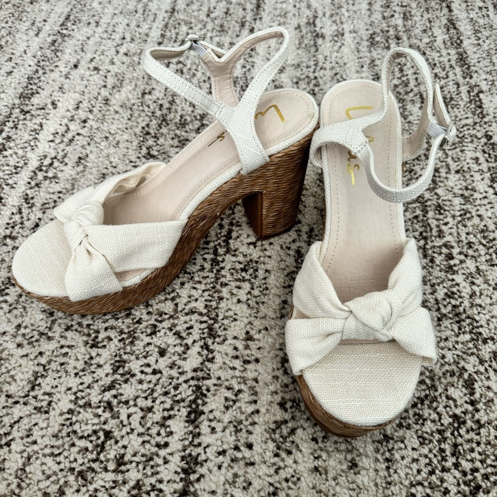 NWOT Lulu’s Lucken Off White Espadrilles Platform Heel Sandals - Size 9
